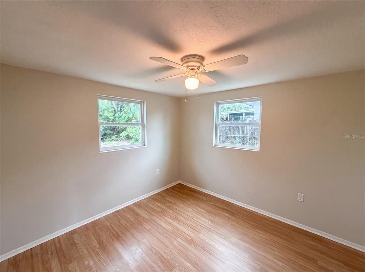 4639 IRENE LOOP — photo 10 of 20