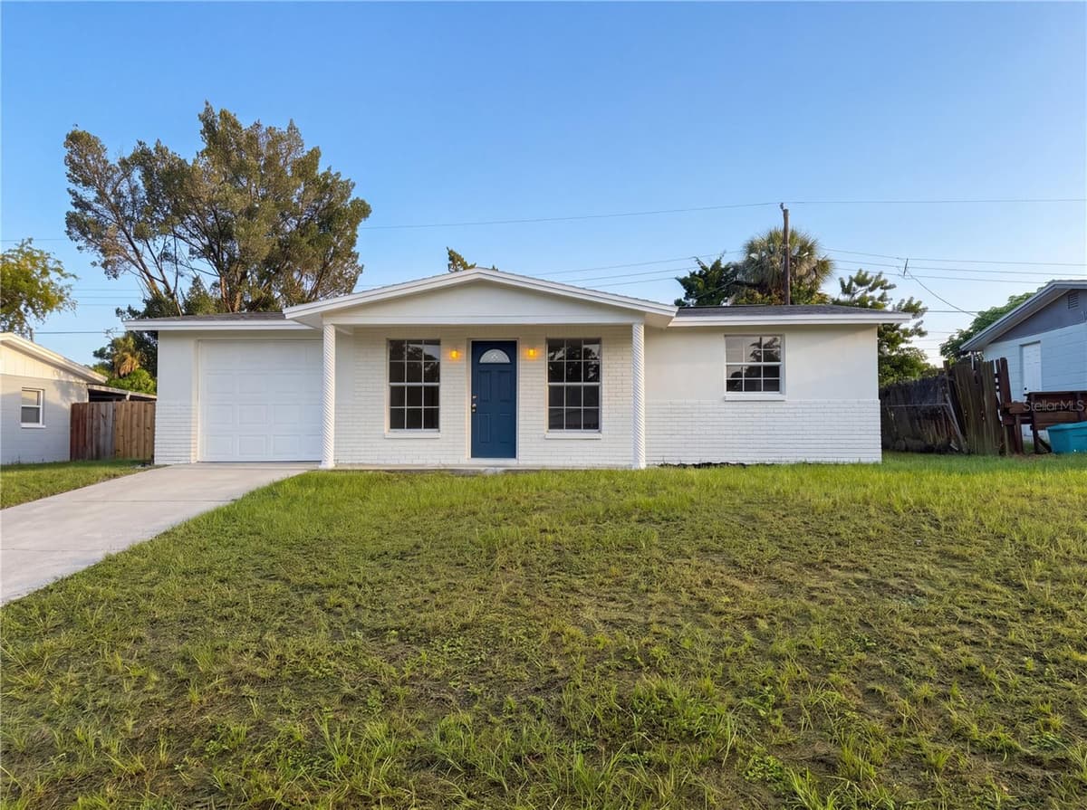 4639 IRENE LOOP — photo 1 of 20