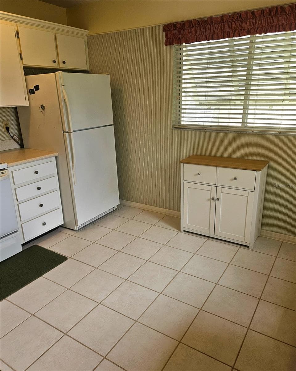 418 CERROMAR COURT — photo 13 of 32