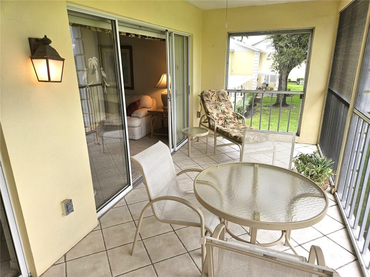 418 CERROMAR COURT — photo 4 of 32