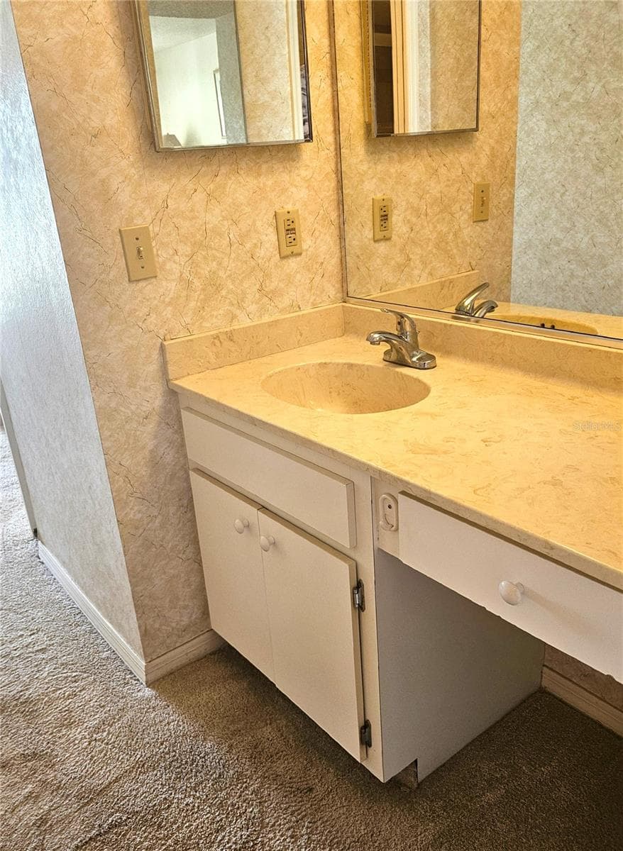 418 CERROMAR COURT — photo 27 of 32