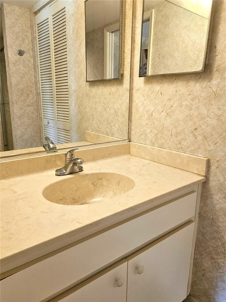 418 CERROMAR COURT — photo 28 of 32