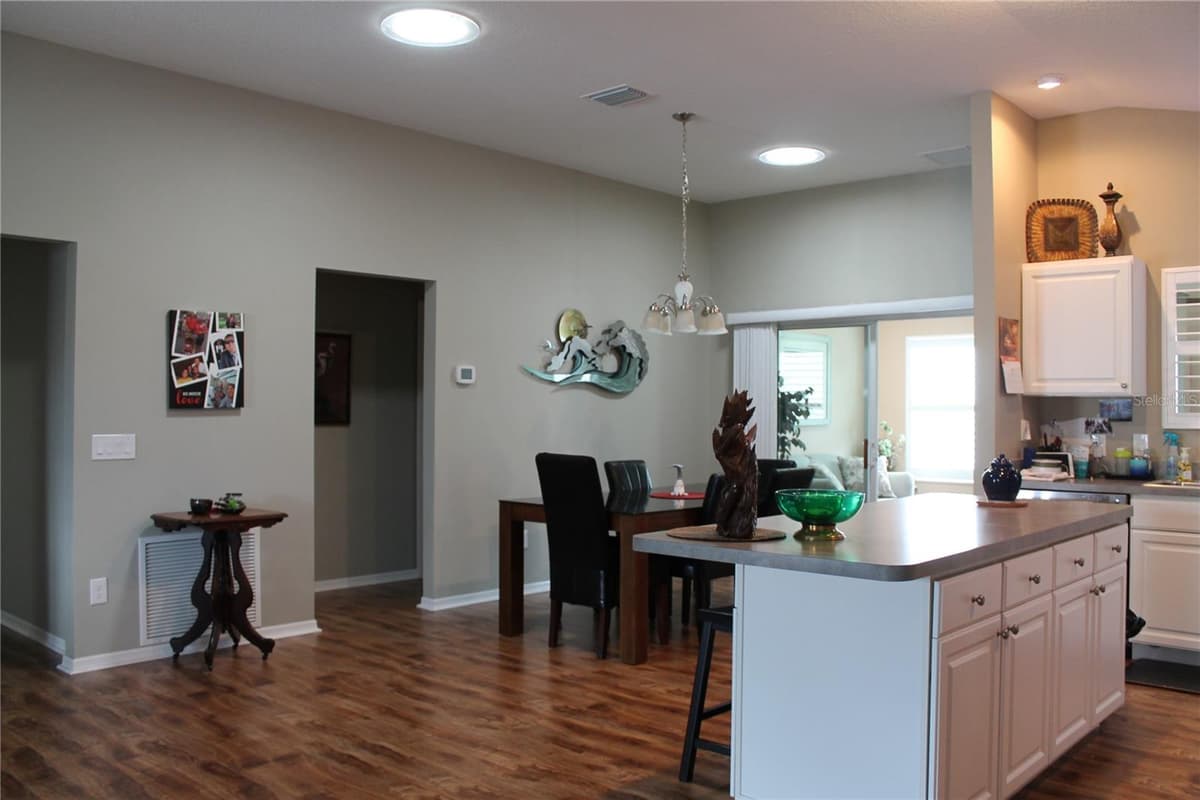 2440 KATE HILL STREET — photo 7 of 28