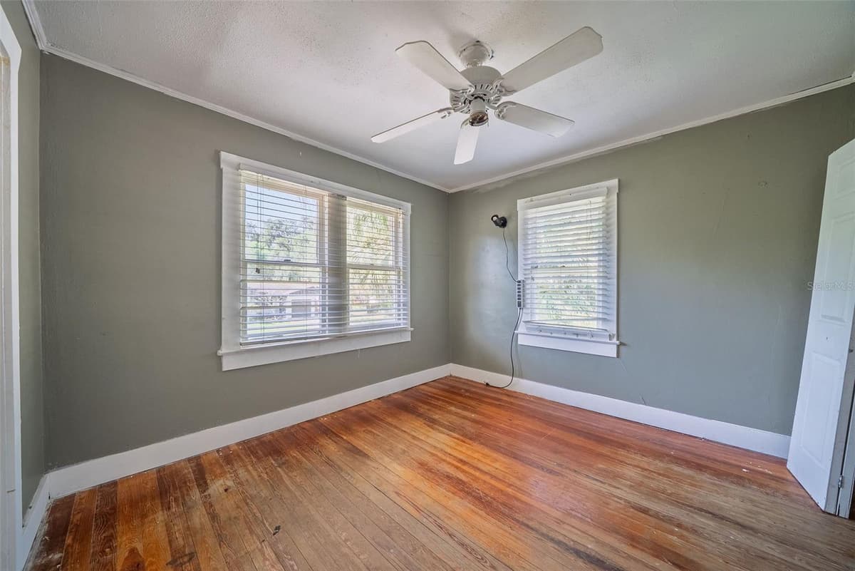 813 GREENWOOD STREET — photo 22 of 40