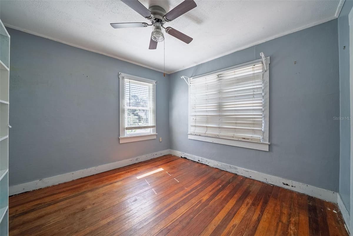 813 GREENWOOD STREET — photo 21 of 40