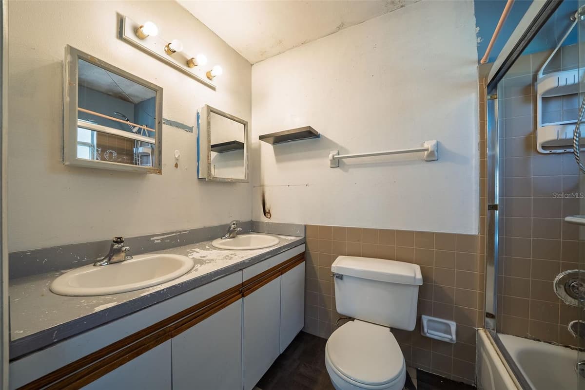 813 GREENWOOD STREET — photo 20 of 40