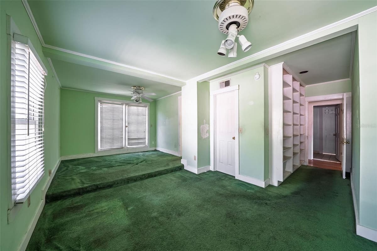 813 GREENWOOD STREET — photo 15 of 40