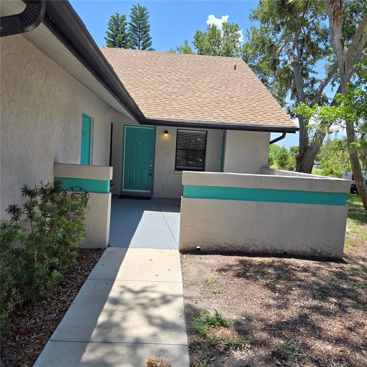 302 40TH STREET CIRCLE — photo 1 of 17