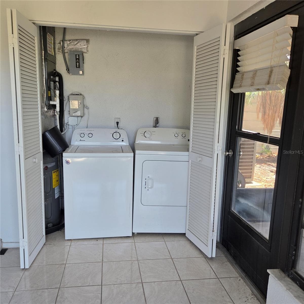 302 40TH STREET CIRCLE — photo 15 of 17