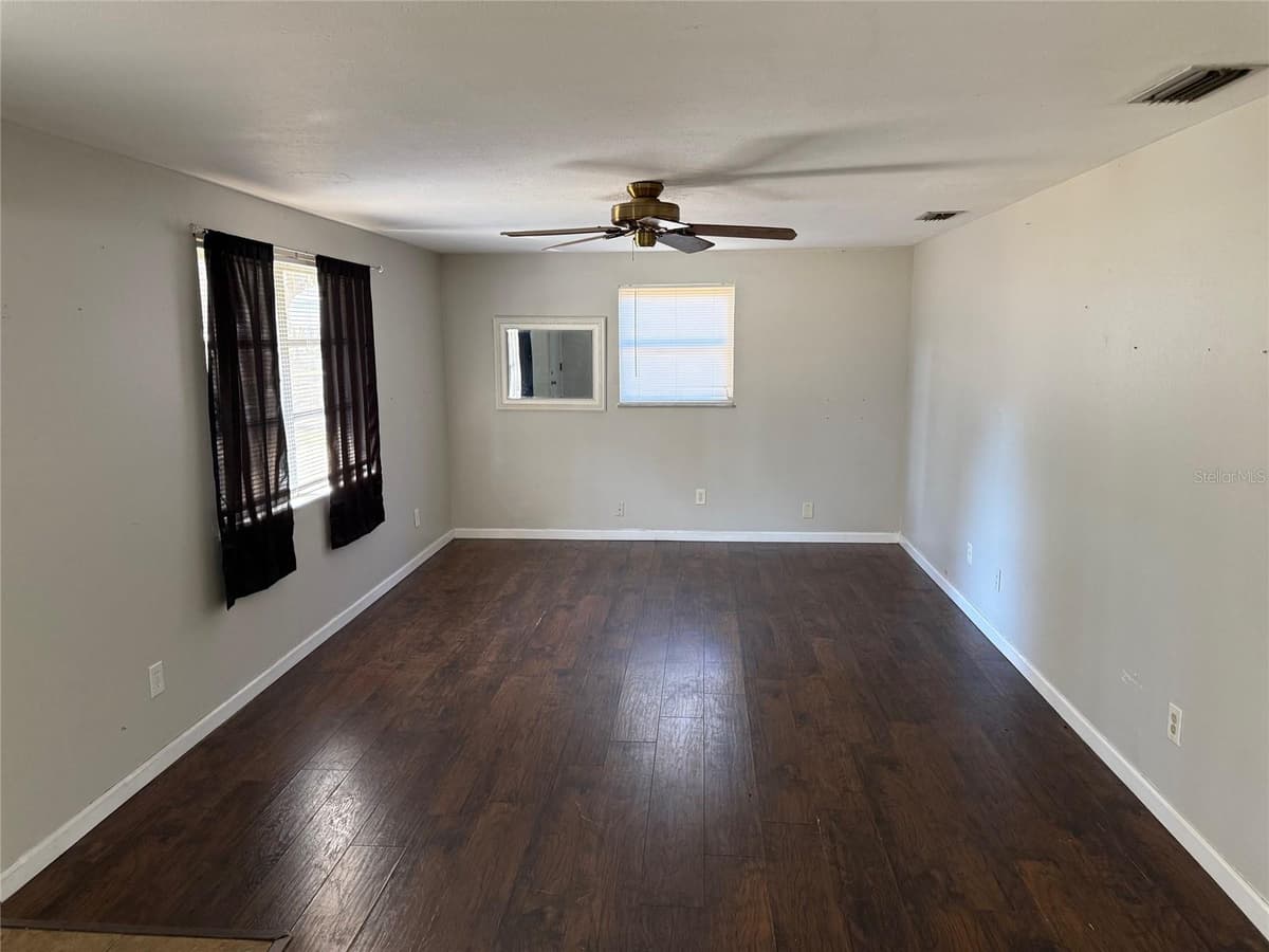 4404 ARECA PALM DRIVE — photo 7 of 16