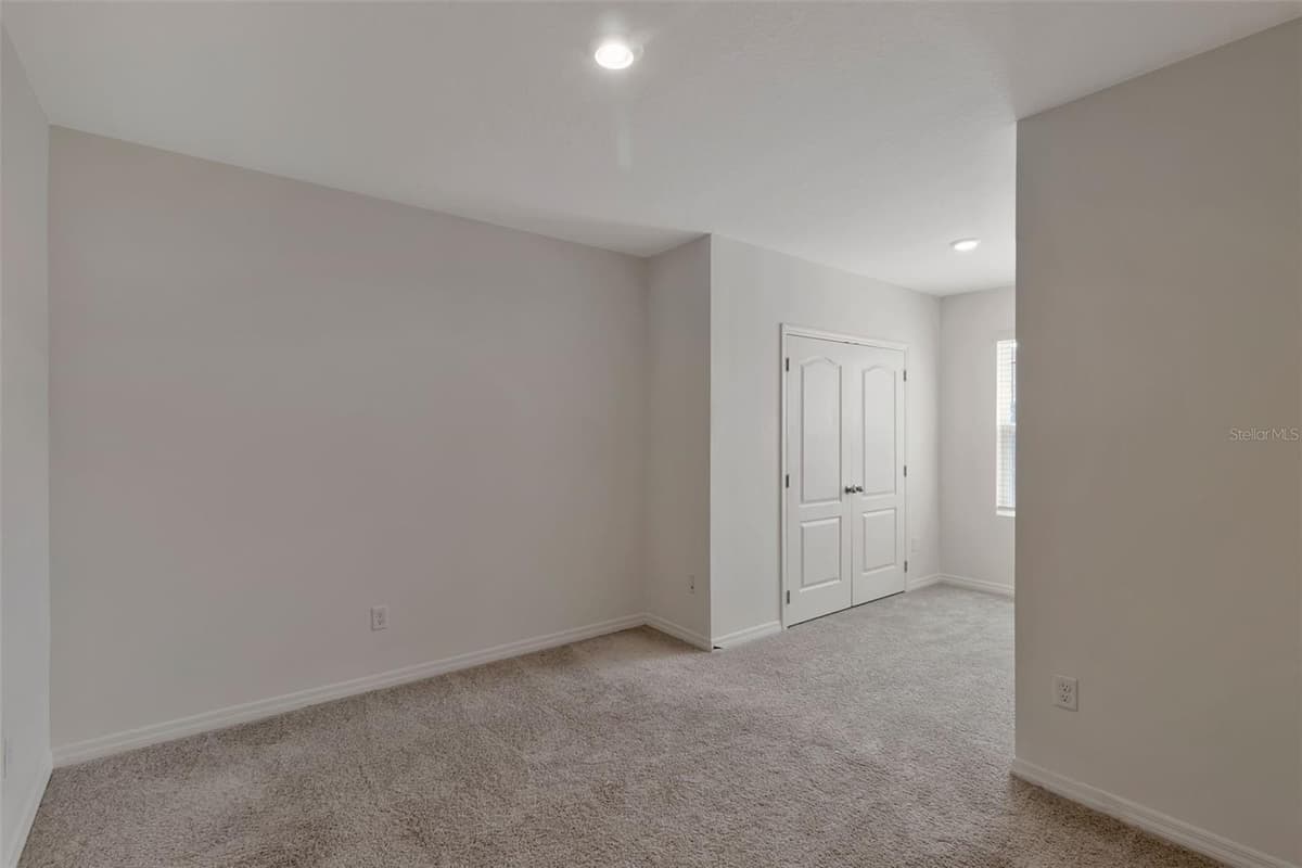 1089 BLUE JAY DRIVE — photo 14 of 38