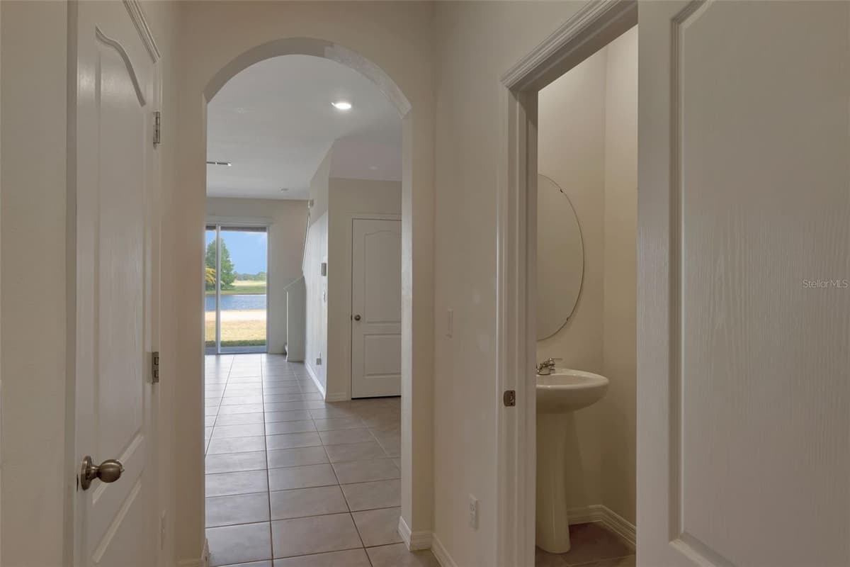 1089 BLUE JAY DRIVE — photo 3 of 38