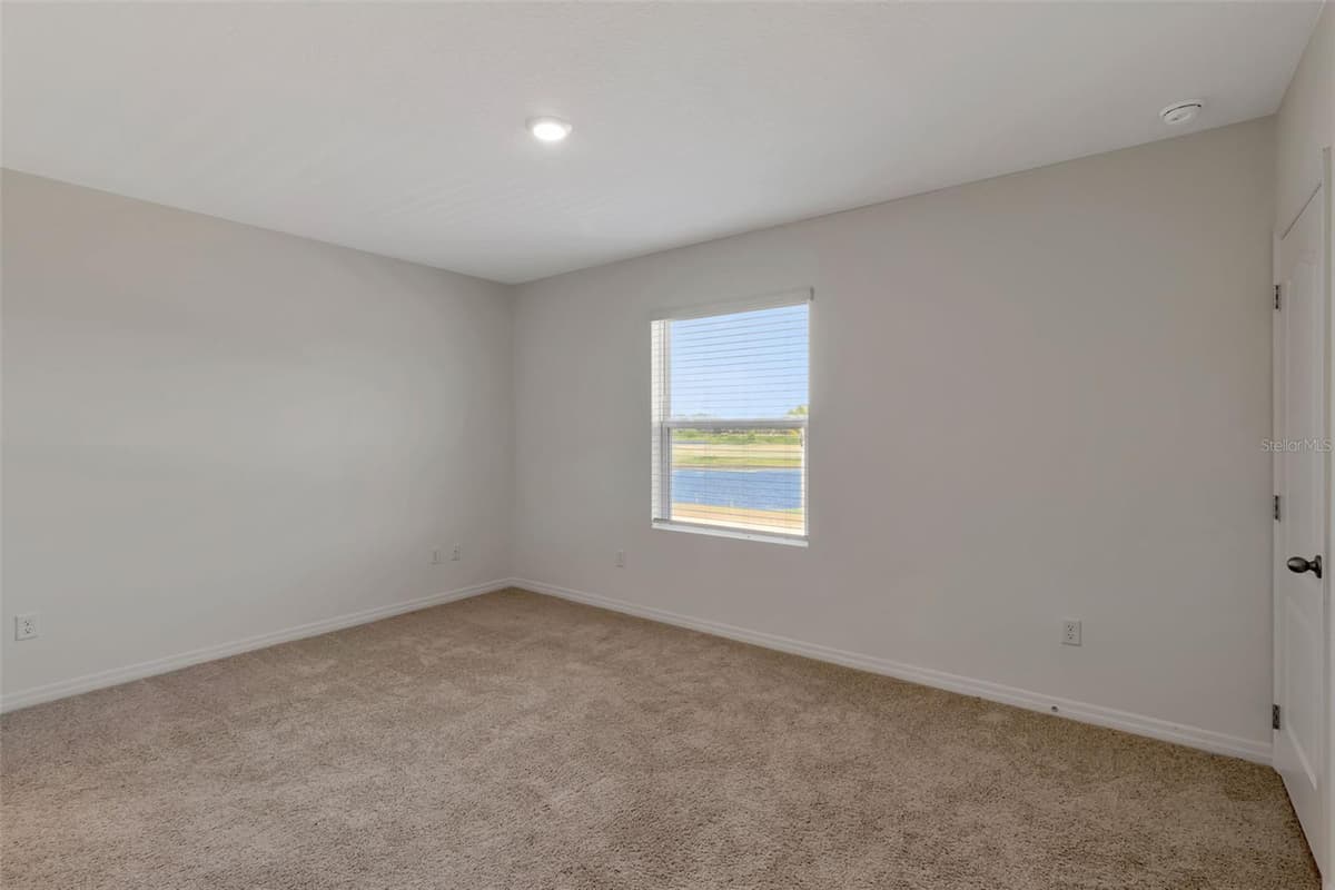 1089 BLUE JAY DRIVE — photo 16 of 38