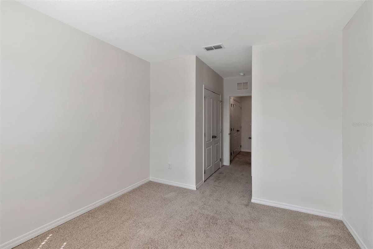1089 BLUE JAY DRIVE — photo 12 of 38