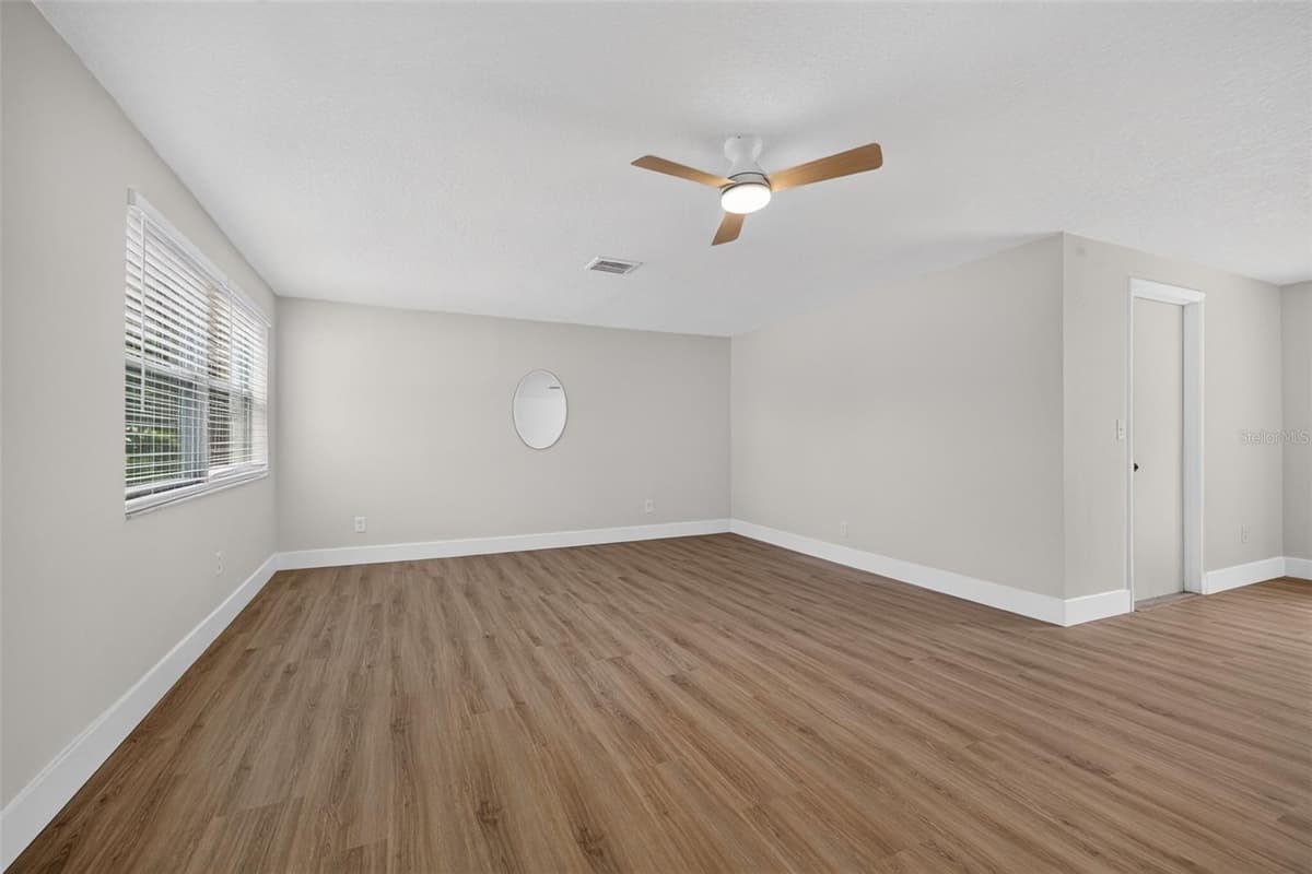9001 ARNDALE CIRCLE — photo 16 of 33
