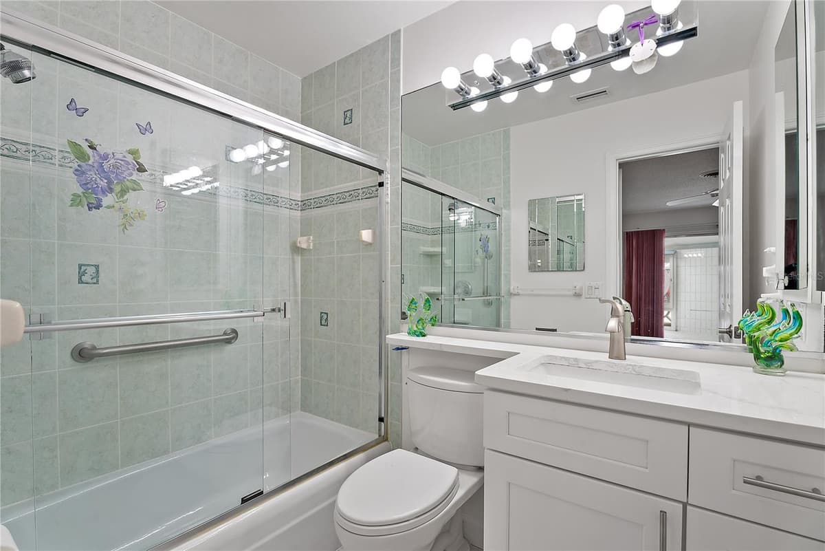 1205 TARPON CENTER DRIVE — photo 13 of 25