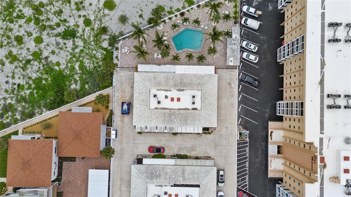 1205 TARPON CENTER DRIVE — photo 3 of 25