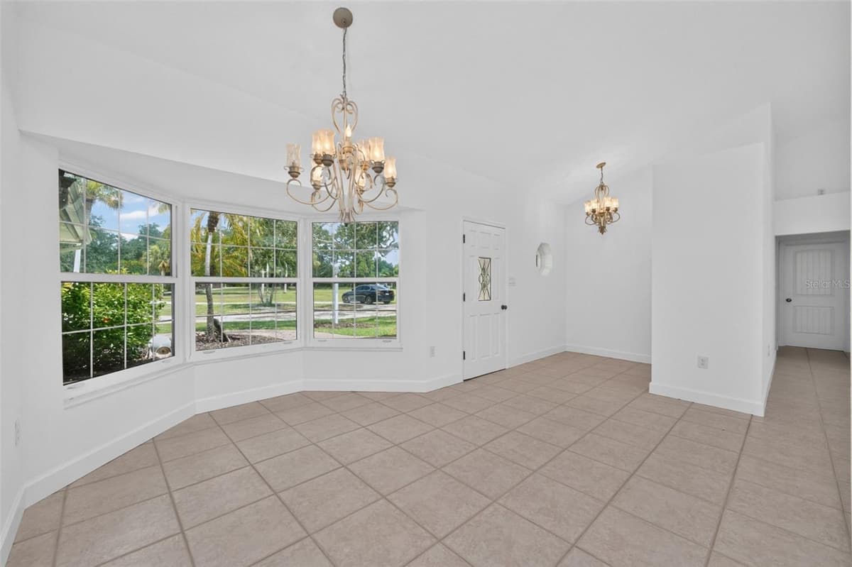 200 OXFORD DRIVE — photo 11 of 83