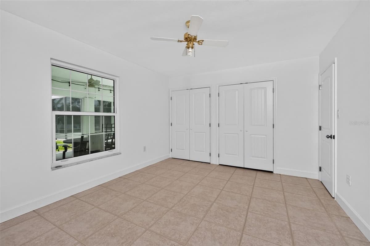 200 OXFORD DRIVE — photo 43 of 83