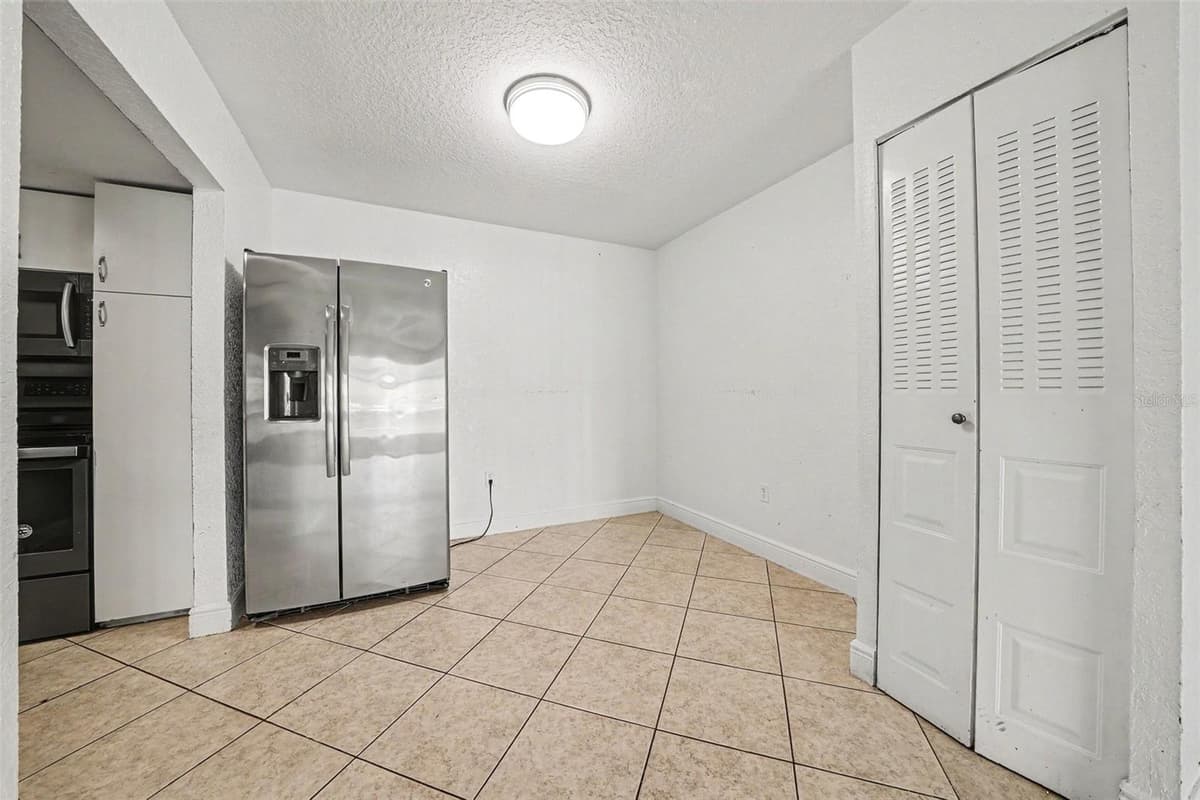 902 LAKE DESTINY ROAD — photo 10 of 21