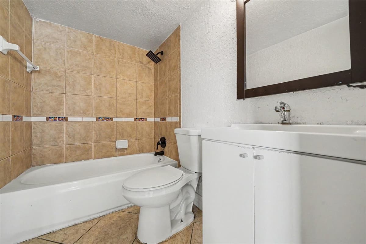 902 LAKE DESTINY ROAD — photo 18 of 21