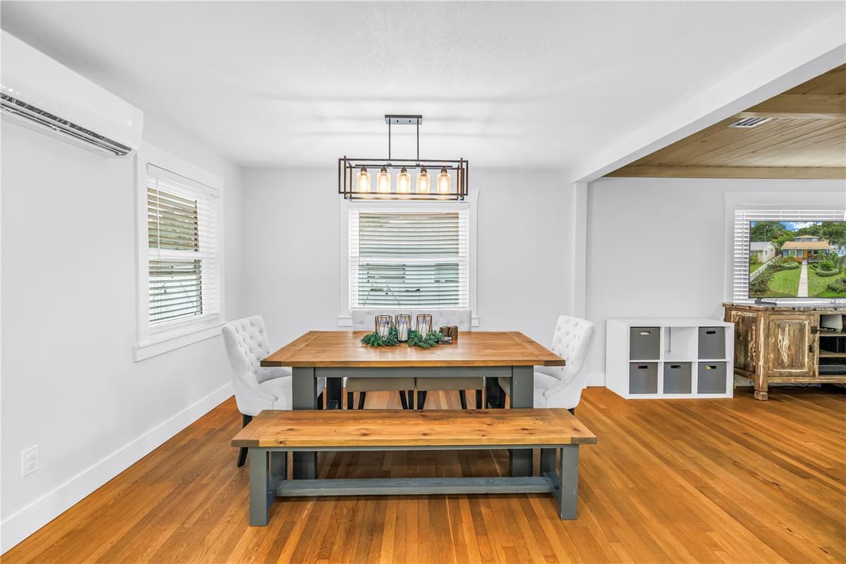 3935 BURLINGTON AVENUE — photo 15 of 67