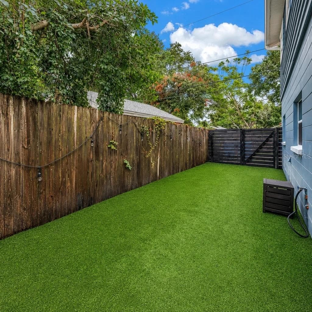 3935 BURLINGTON AVENUE — photo 48 of 67