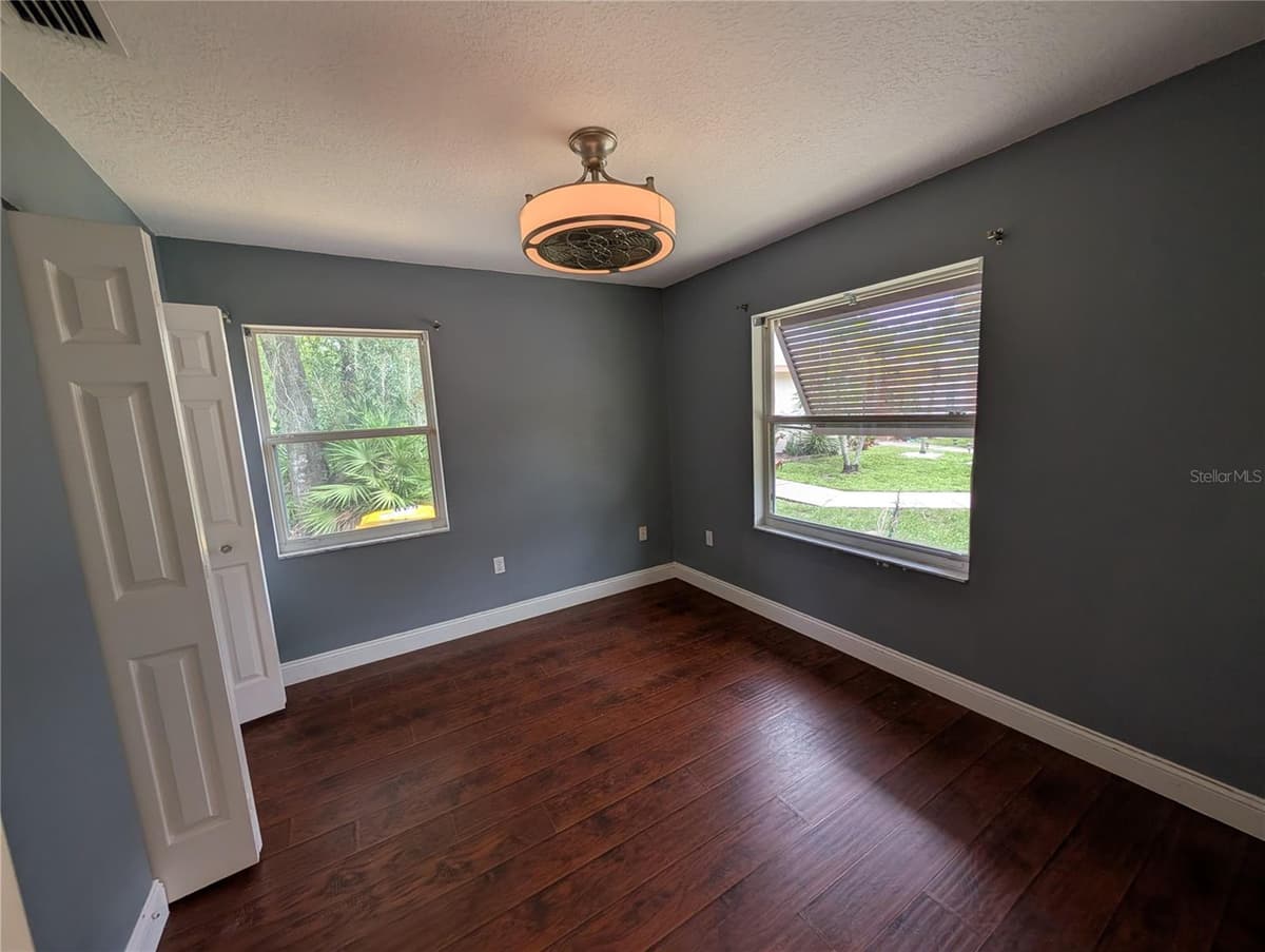 638 JEFFERSON AVENUE — photo 8 of 21