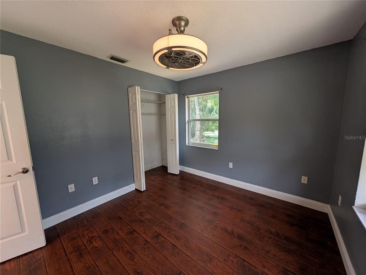 638 JEFFERSON AVENUE — photo 9 of 21