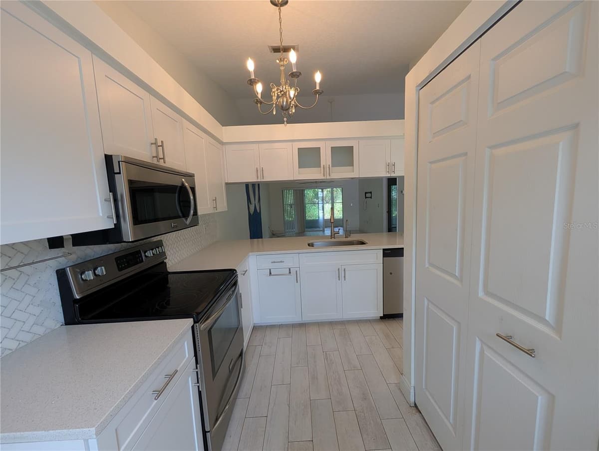 638 JEFFERSON AVENUE — photo 5 of 21