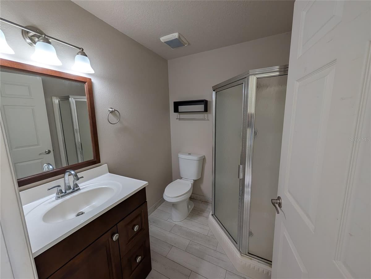 638 JEFFERSON AVENUE — photo 10 of 21