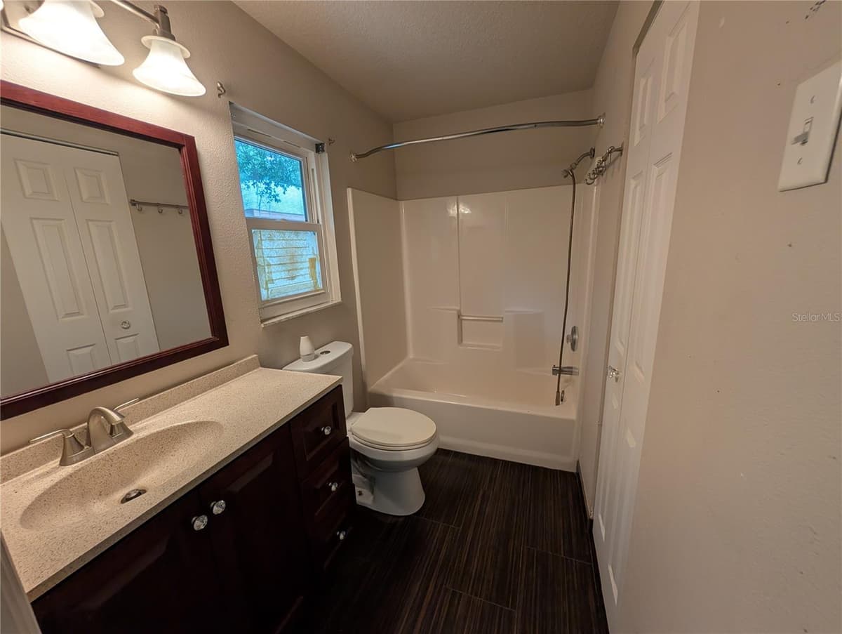 638 JEFFERSON AVENUE — photo 13 of 21