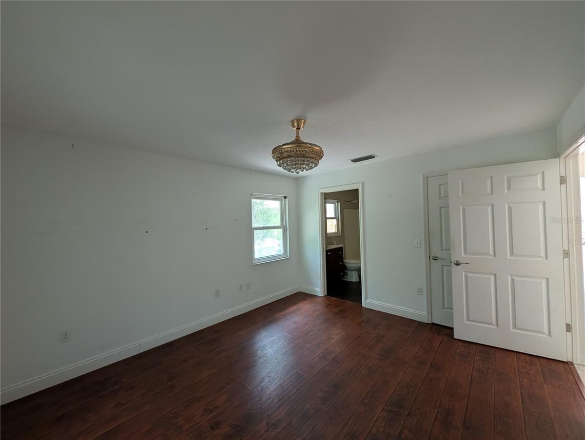 638 JEFFERSON AVENUE — photo 12 of 21