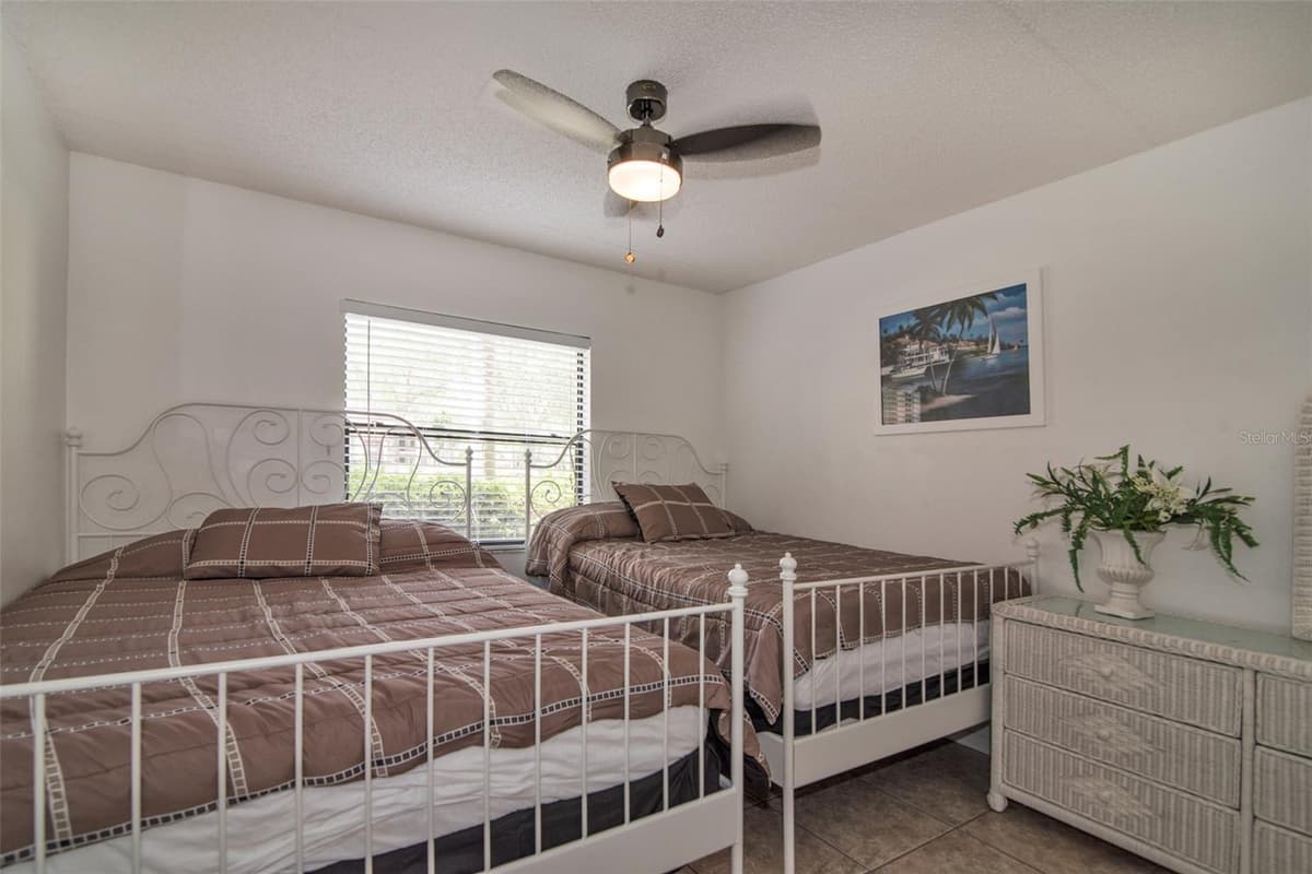4601 46TH STREET COURT — photo 3 of 24