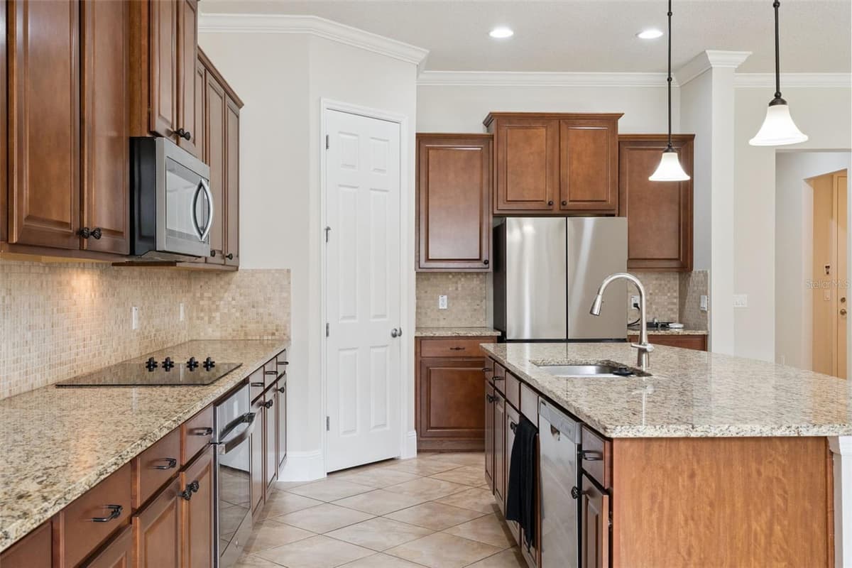 9447 PRINCE HARRY DRIVE — photo 10 of 30