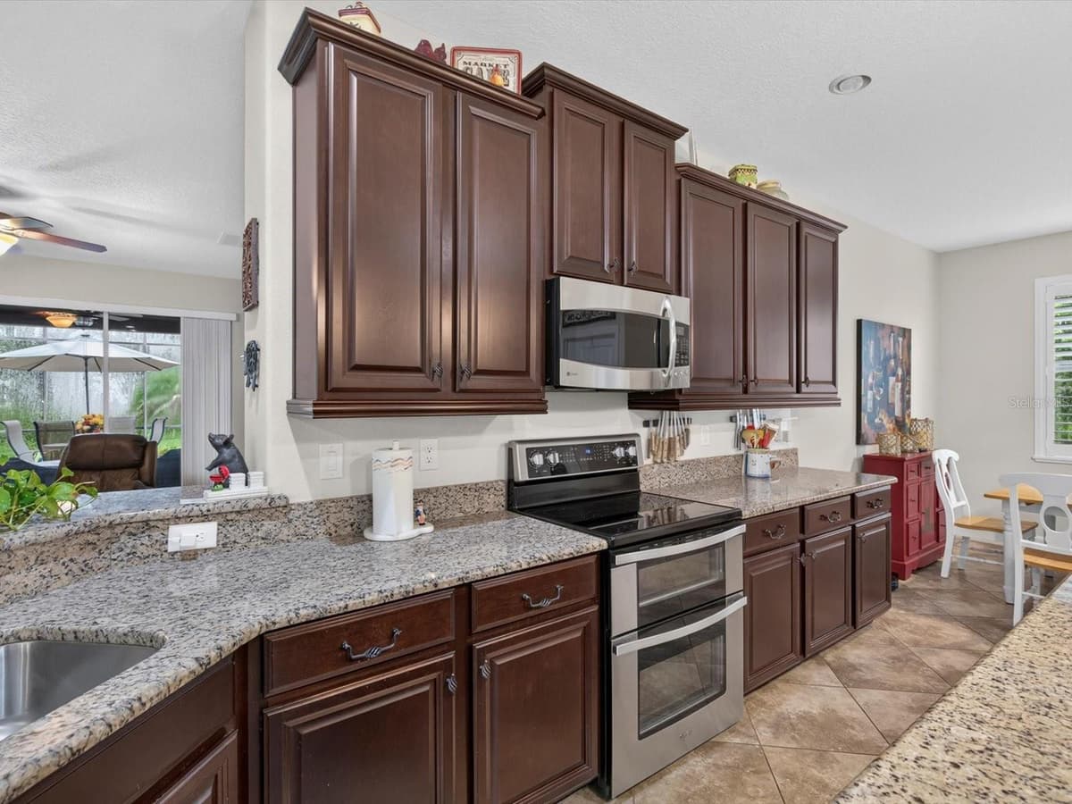 3831 SANIBEL STREET — photo 12 of 63