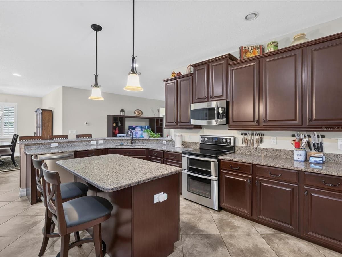 3831 SANIBEL STREET — photo 17 of 63