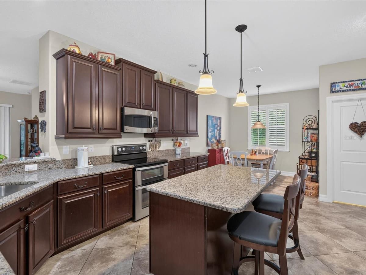 3831 SANIBEL STREET — photo 14 of 63