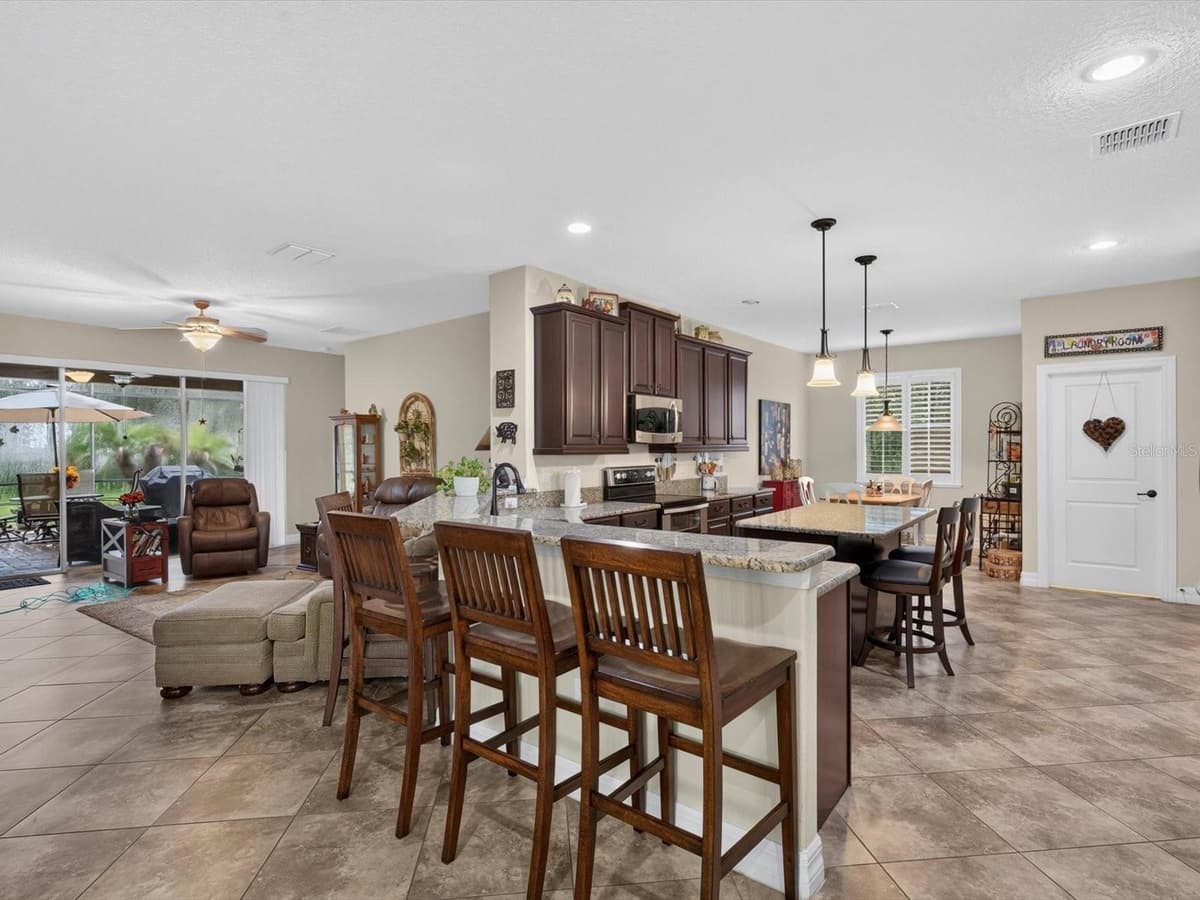 3831 SANIBEL STREET — photo 10 of 63