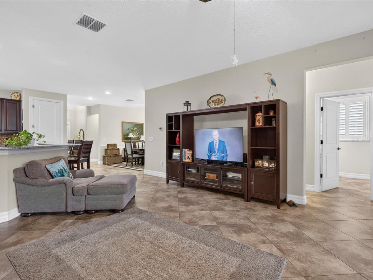 3831 SANIBEL STREET — photo 7 of 63