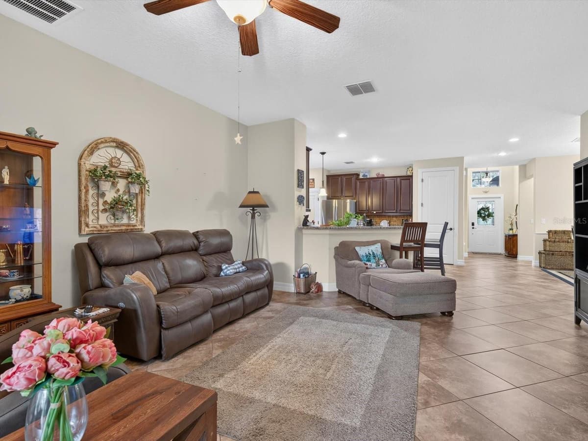 3831 SANIBEL STREET — photo 5 of 63