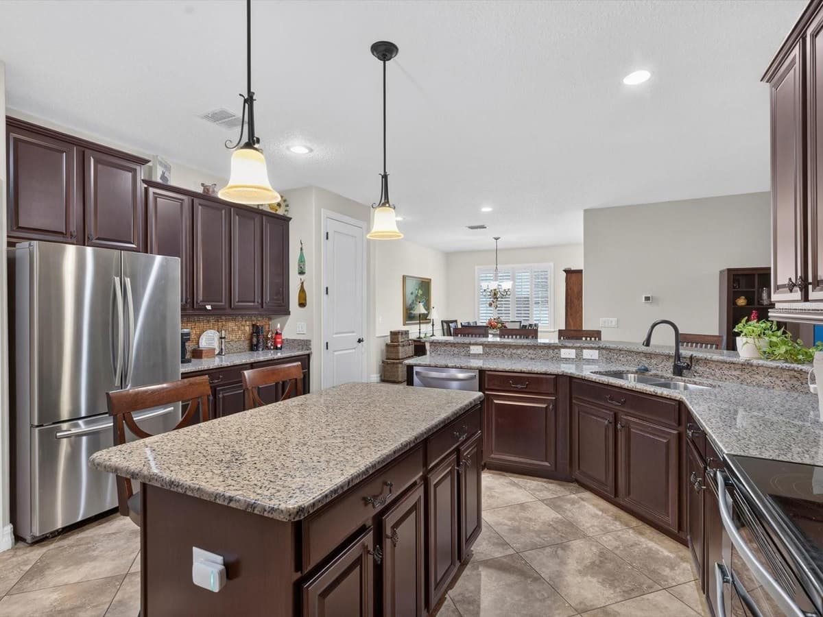 3831 SANIBEL STREET — photo 15 of 63