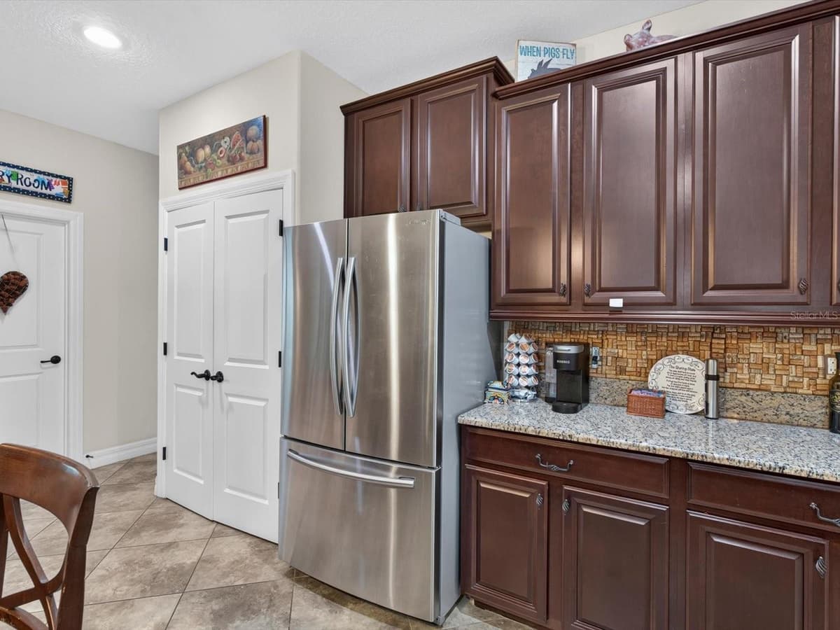 3831 SANIBEL STREET — photo 16 of 63