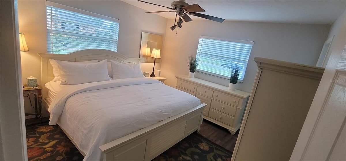 1903 SIMONTON AVENUE — photo 6 of 15