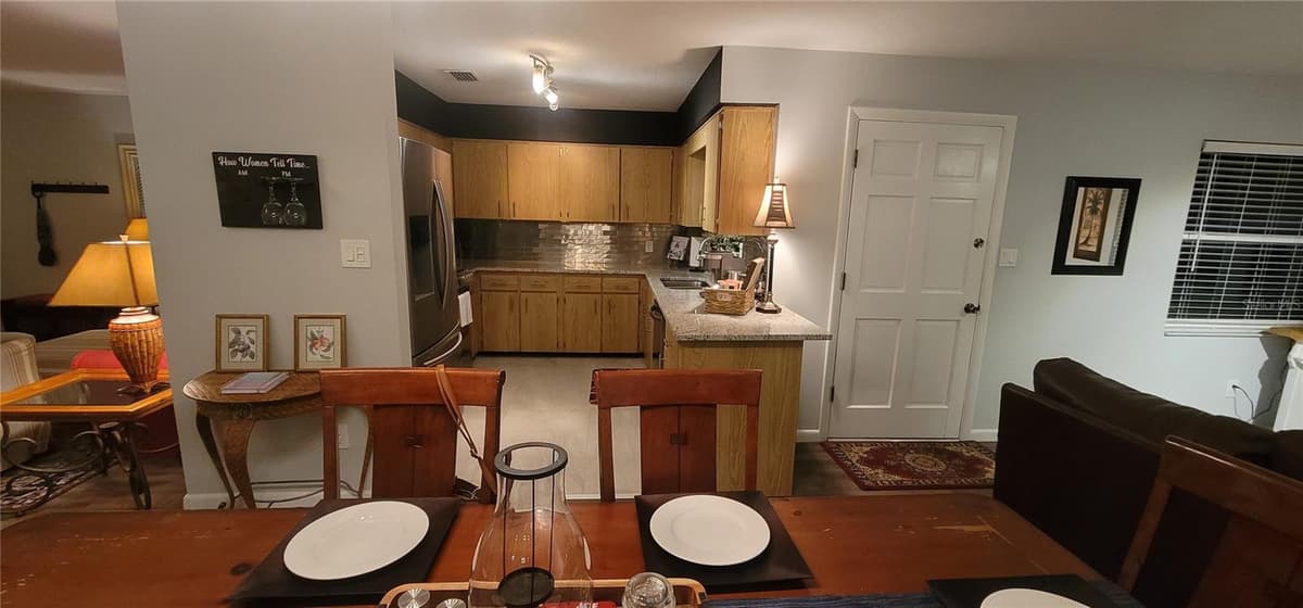 1903 SIMONTON AVENUE — photo 9 of 15