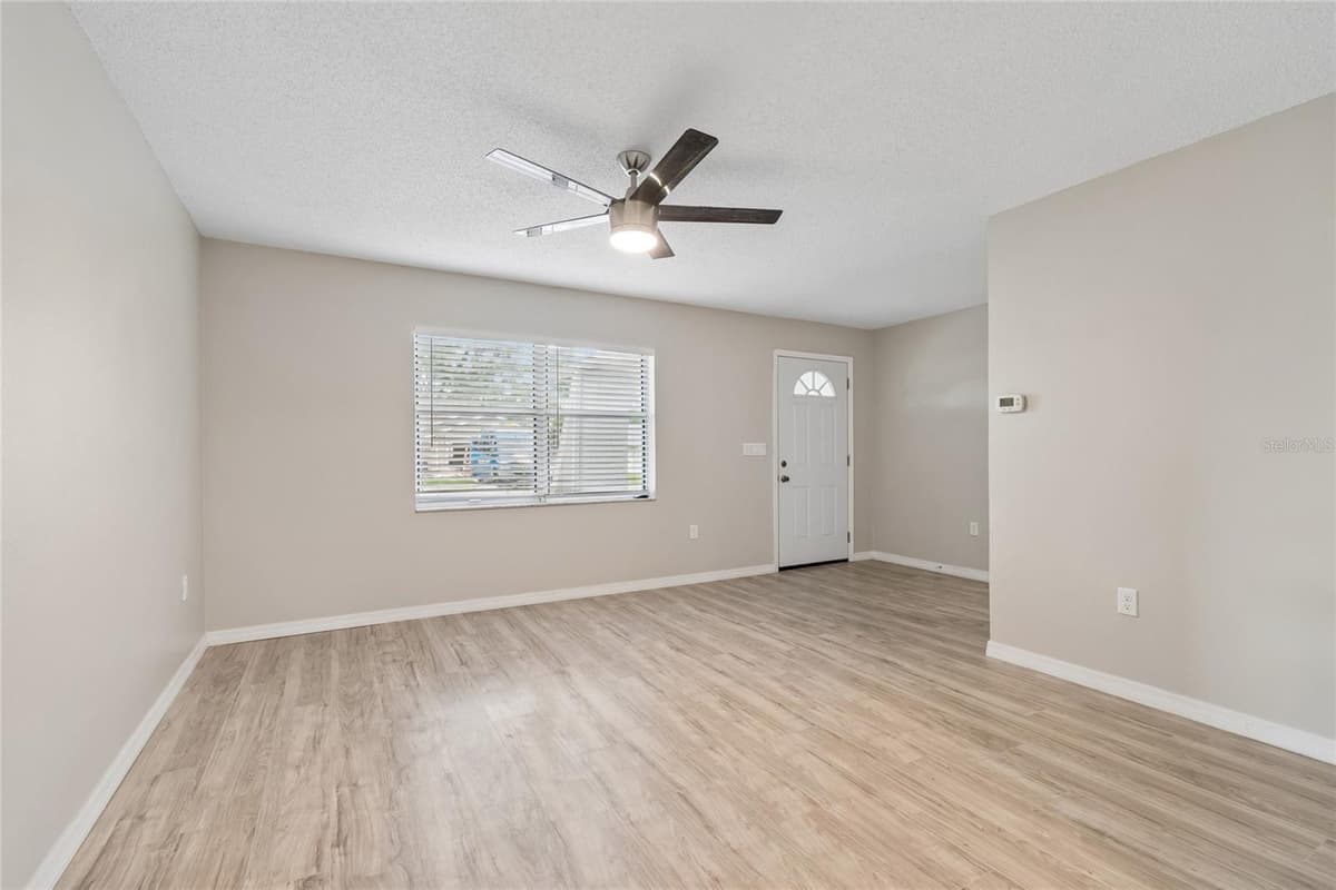 7949 KNIGHT DRIVE — photo 10 of 31