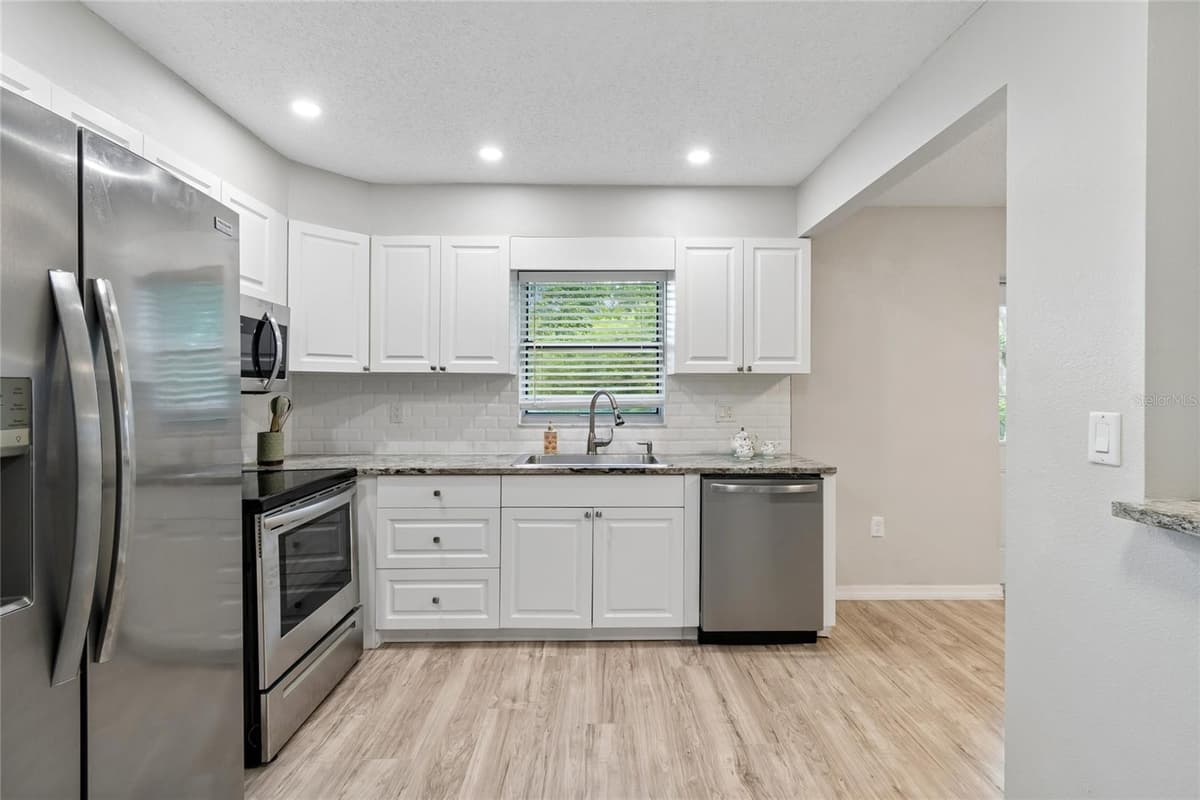 7949 KNIGHT DRIVE — photo 16 of 31