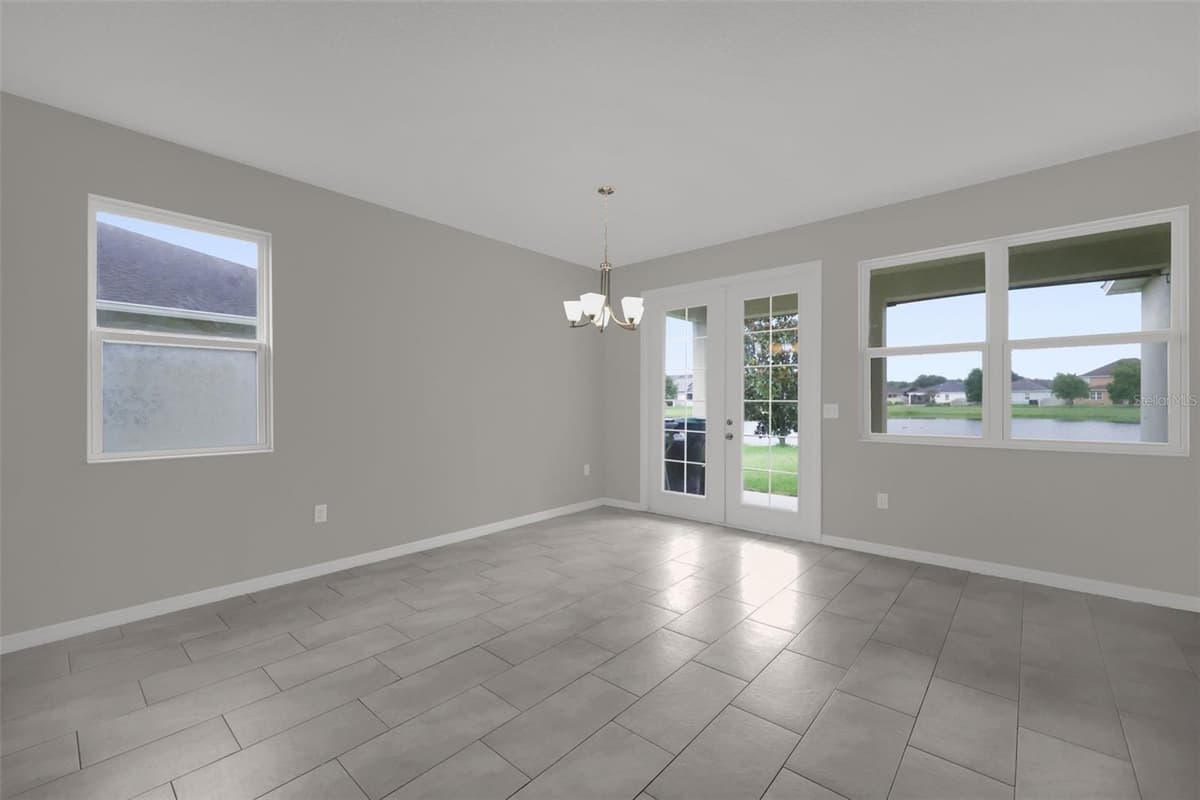 12112 CARSON DRIVE — photo 4 of 31