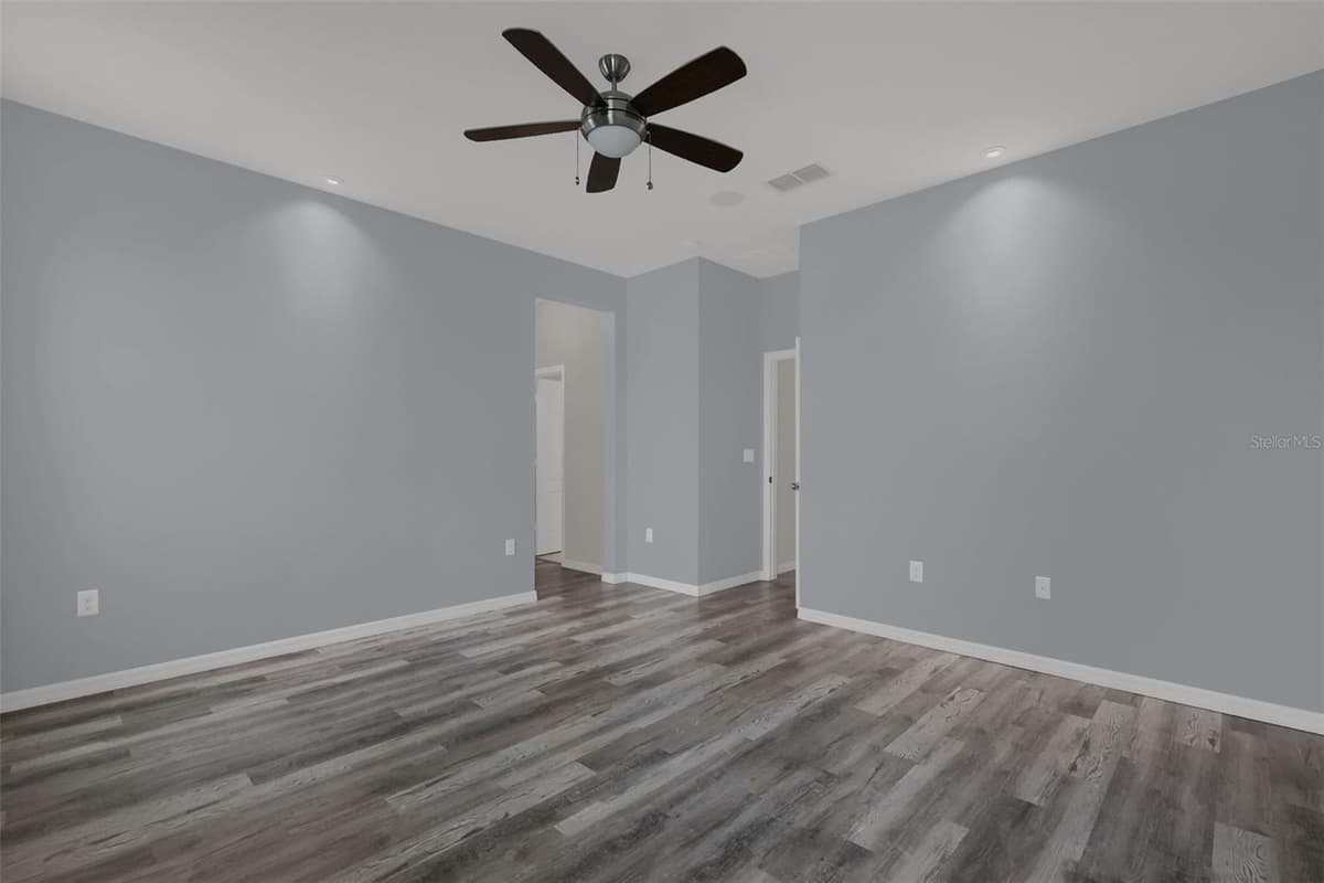 12112 CARSON DRIVE — photo 11 of 31