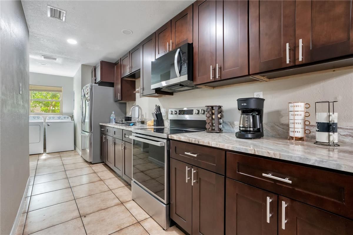4325 CASSIUS STREET — photo 12 of 27